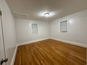 23 Myrtle St in Quincy, MA - Building Photo - Building Photo