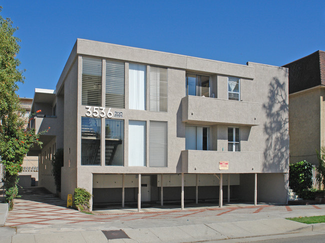 3536 Hughes Ave in Los Angeles, CA - Building Photo - Building Photo