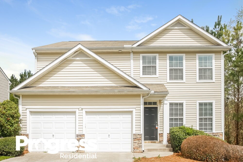 7038 Hillcrest Chase Ln in Austell, GA - Building Photo