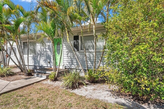 1301 57th St S in Gulfport, FL - Building Photo - Building Photo
