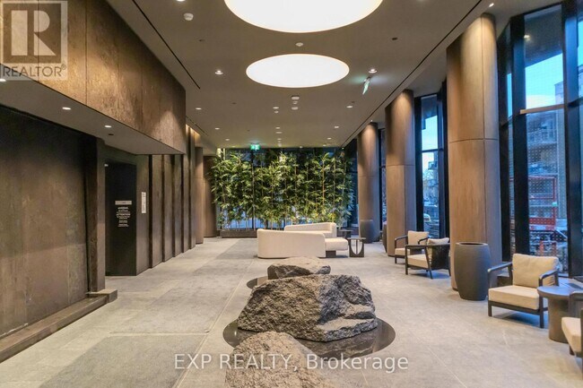 120 Broadway Ave in Toronto, ON - Building Photo - Building Photo