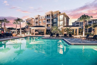 Palm Lake Village Apartments | Dunedin, FL Apartments For Rent