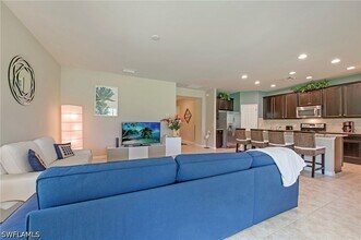 28000 Quiet Water Way in Bonita Springs, FL - Building Photo - Building Photo