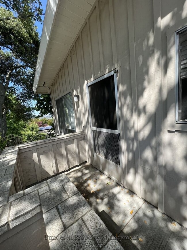 117 Sunny Hill Dr in Petaluma, CA - Building Photo - Building Photo