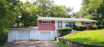 1501 Akins Dr in Chattanooga, TN - Building Photo