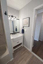 230 Perth Hill Ct in Matawan, NJ - Building Photo - Building Photo