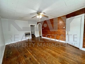 324 General Mouton Ave in Lafayette, LA - Building Photo - Building Photo