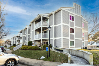 Peppertree Condominiums in Virginia Beach, VA - Building Photo - Building Photo