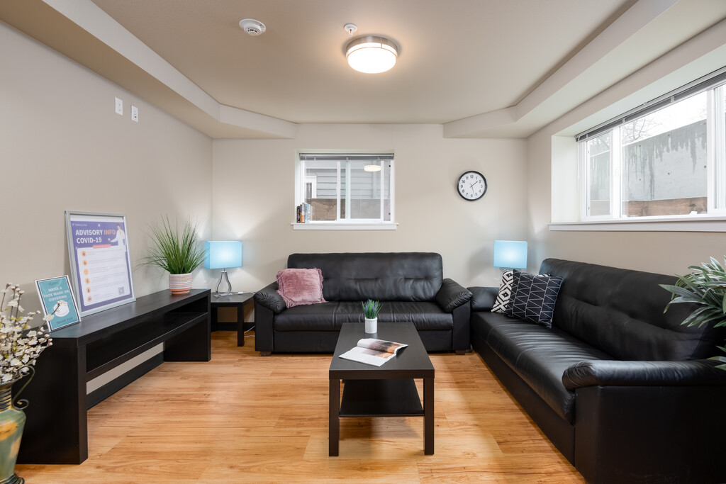 Aubrey Studios Apartments in Seattle, WA