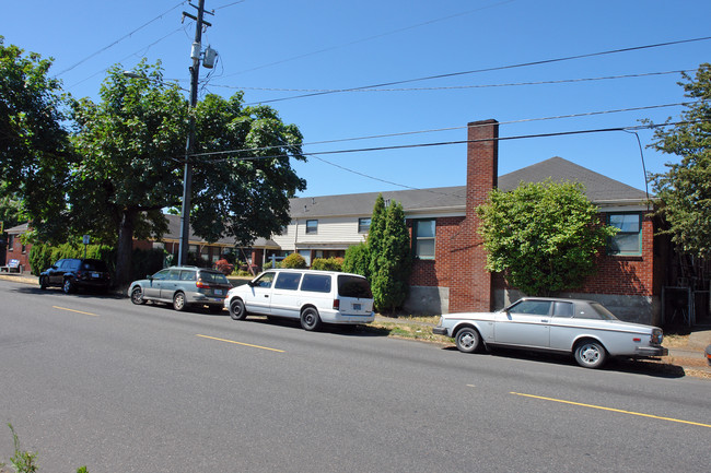 Wilshire Apartments in Portland, OR - Foto de edificio - Building Photo