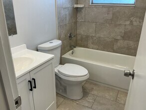 1337-1339 E Myrtle St in Lakeland, FL - Building Photo - Building Photo