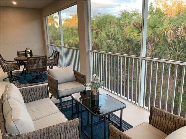property at 208 Indies Dr E