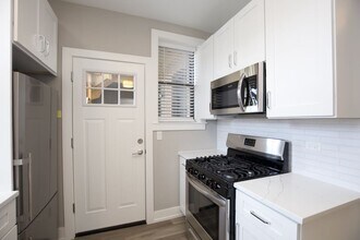 3948.5 N Janssen Ave in Chicago, IL - Building Photo - Building Photo