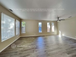 869 Lariat Loop in Galt, CA - Building Photo - Building Photo