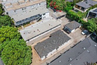 11856 Venice Blvd in Los Angeles, CA - Building Photo - Building Photo