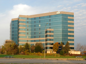 Cloud 9 at Sky Flats in Minnetonka, MN - Foto de edificio - Building Photo