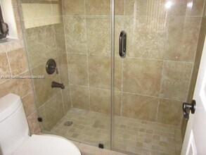 9070 SW 125th Ave in Miami, FL - Building Photo - Building Photo