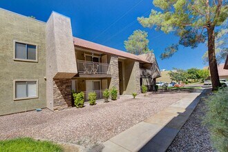 5160 Indian River Dr in Las Vegas, NV - Building Photo - Building Photo