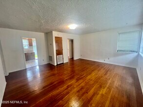 3340 Sunnybrook Ave N in Jacksonville, FL - Building Photo - Building Photo