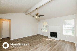 214 Cedar St in Weatherford, TX - Building Photo - Building Photo