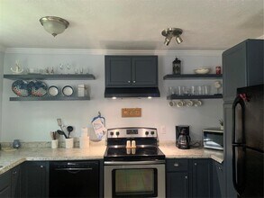1609 E Bayshore Dr in San Leon, TX - Building Photo - Building Photo