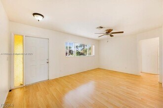 915 SE 20th St in Cape Coral, FL - Building Photo - Building Photo