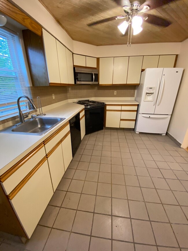 601 Mountain Ave in Springfield, NJ - Building Photo - Building Photo