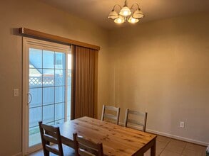 1402 Riversedge Dr in Saline, MI - Building Photo - Building Photo