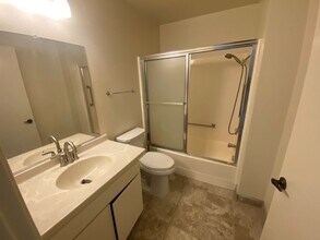 7144 Village 7 in Camarillo, CA - Building Photo - Building Photo