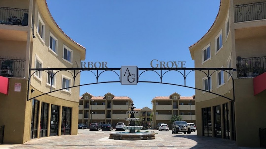 Arbor Grove Apartments - SENIOR LIVING in Lancaster, CA - Foto de edificio