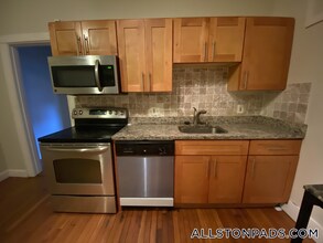 15 Park Vale Ave in Boston, MA - Building Photo - Building Photo