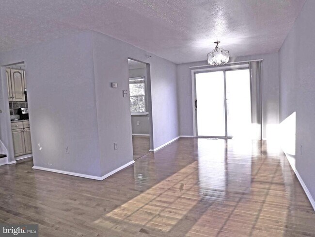 12500 Sturdee Dr in Upper Marlboro, MD - Building Photo - Building Photo