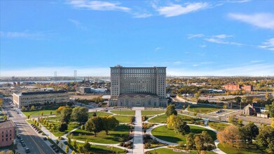 2028 Pine St in Detroit, MI - Building Photo - Building Photo