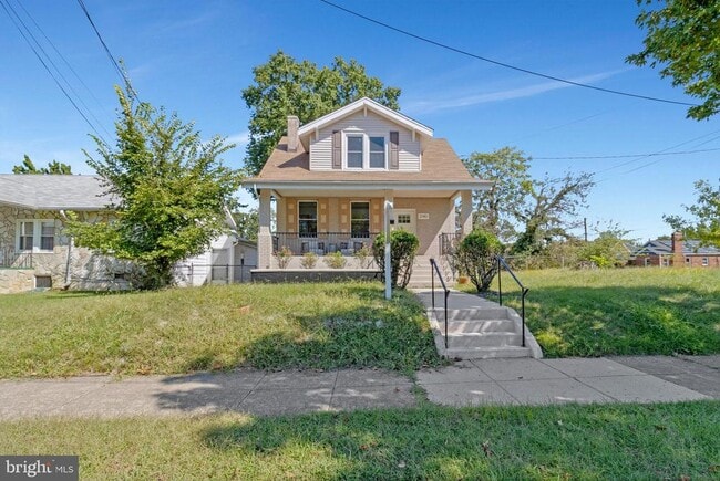 property at 2140 32nd St SE