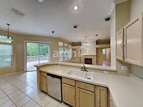 4770 Mountain Breeze Ct S in Jacksonville, FL - Foto de edificio - Building Photo