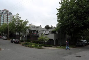 1301-1319 W 8th Ave in Vancouver, BC - Building Photo