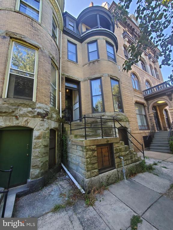 property at 2026 Mt Royal Terrace