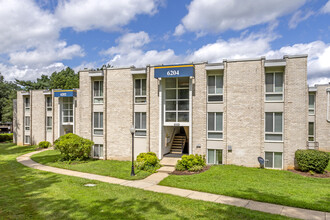 New Carrollton Woods in Riverdale, MD - Building Photo - Building Photo