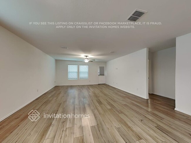 1338 Mosely Cir in Dallas, TX - Building Photo - Building Photo