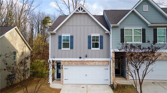 3675 Abbey Wy in Gainesville, GA - Building Photo