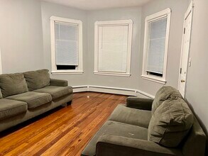 117 Collette St in New Bedford, MA - Foto de edificio - Building Photo