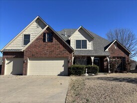 4000 W Waco St in Broken Arrow, OK - Building Photo