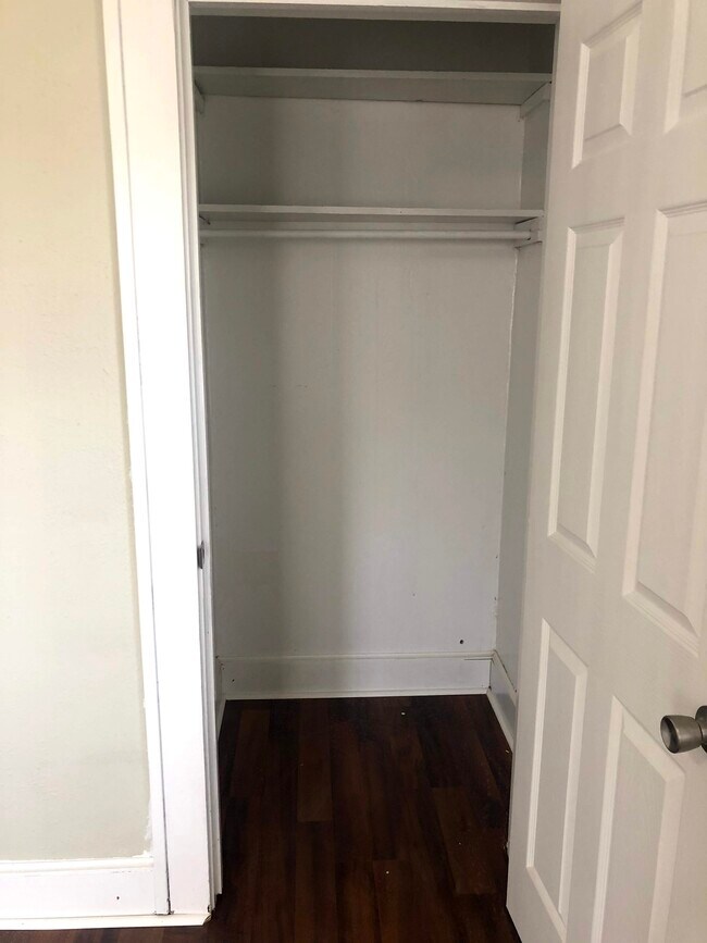 1210 S Main St in Big Spring, TX - Building Photo - Building Photo