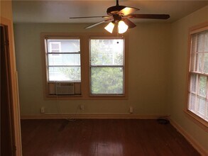 611 W 37th St in Austin, TX - Building Photo - Building Photo