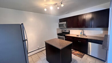 1332 Faunce St in Philadelphia, PA - Building Photo - Building Photo