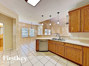 5108 Parkplace Dr in Argyle, TX - Foto de edificio - Building Photo