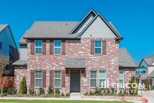 1106 Aylesbury Rd in Saginaw, TX - Building Photo