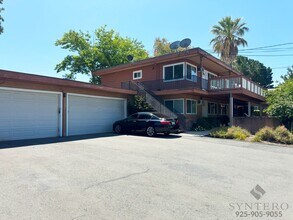 1595 3rd Ave in Walnut Creek, CA - Building Photo - Building Photo