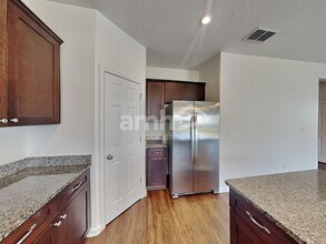 221 W Jayce Wy, Unit 27 in St. Augustine, FL - Foto de edificio - Building Photo