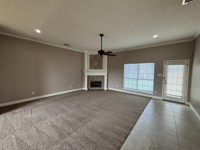 6604 Brentwood Ave in Lubbock, TX - Foto de edificio - Building Photo